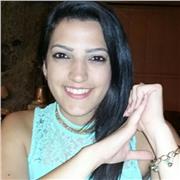 Traductora de árabe, inglés y español. Tengo un grado y un máster en traducción